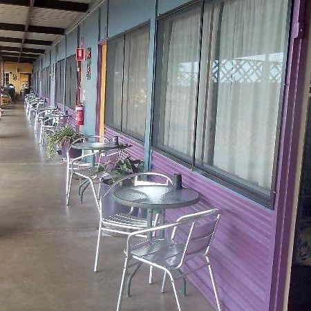 Reef Gardens Motel Proserpine Ngoại thất bức ảnh