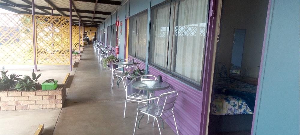Reef Gardens Motel Proserpine Ngoại thất bức ảnh